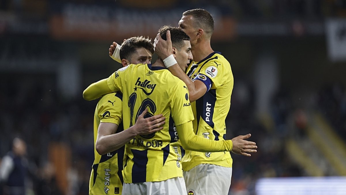 Fenerbahçe Süper Lig'de İkas Eyüpspor ile karşılaşacak! Fenerbahçe Süper Lig'de İkas Eyüpspor ile karşılaşacak!