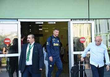 F.Bahçe'ye İzmir'de coşkulu karşılama!