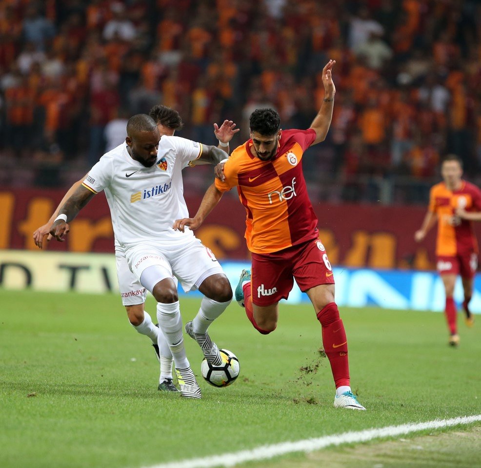 Tolga Ciğerci gol attı, sosyal medya yıkıldı!