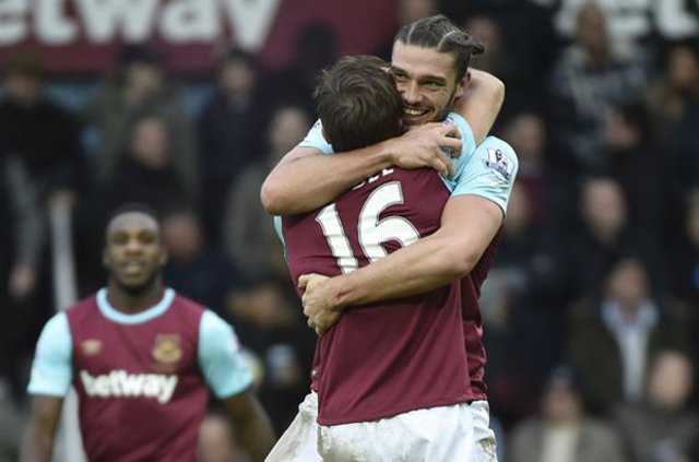 Slaven Bilic İngiltere’de tarih yazıyor