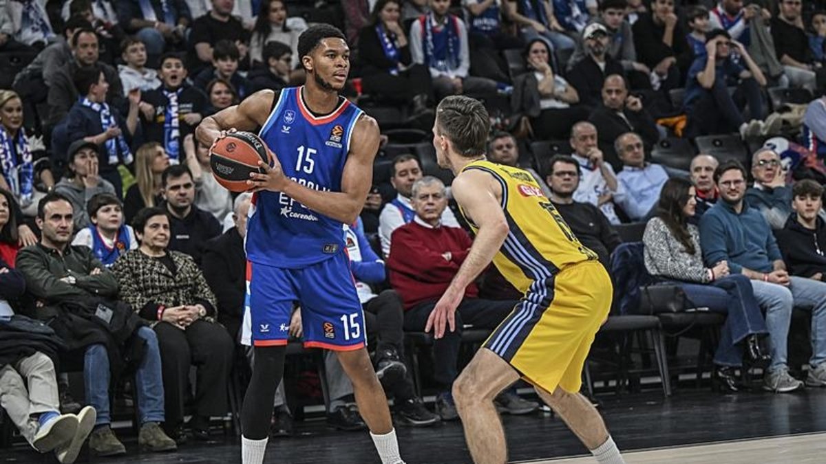 THY Avrupa Ligi'ndeki Anadolu Efes-Maccabi Playtika maçı Letonya'da oynanacak! THY Avrupa Ligi'ndeki Anadolu Efes-Maccabi Playtika maçı Letonya'da oynanacak!