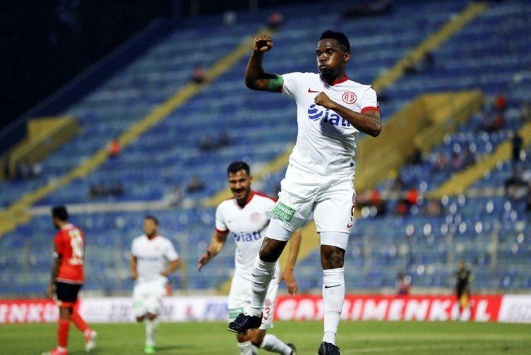 Fenerbahçe’den Eto’o bombası