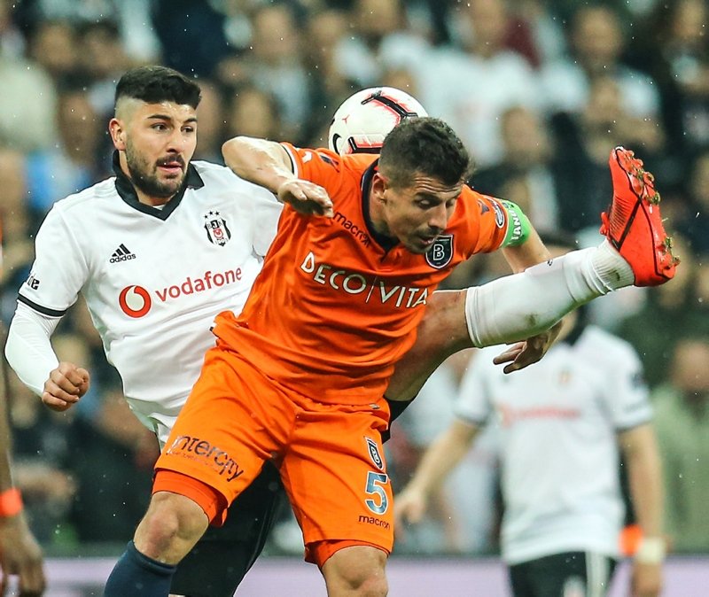 Usta yazarlar Beşiktaş - Başakşehir maçını değerlendirdi!