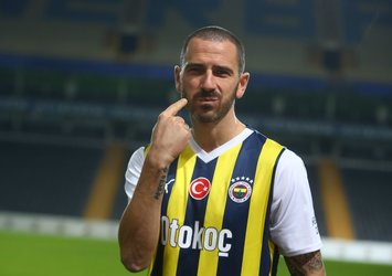 F.Bahçe transferi açıkladı!