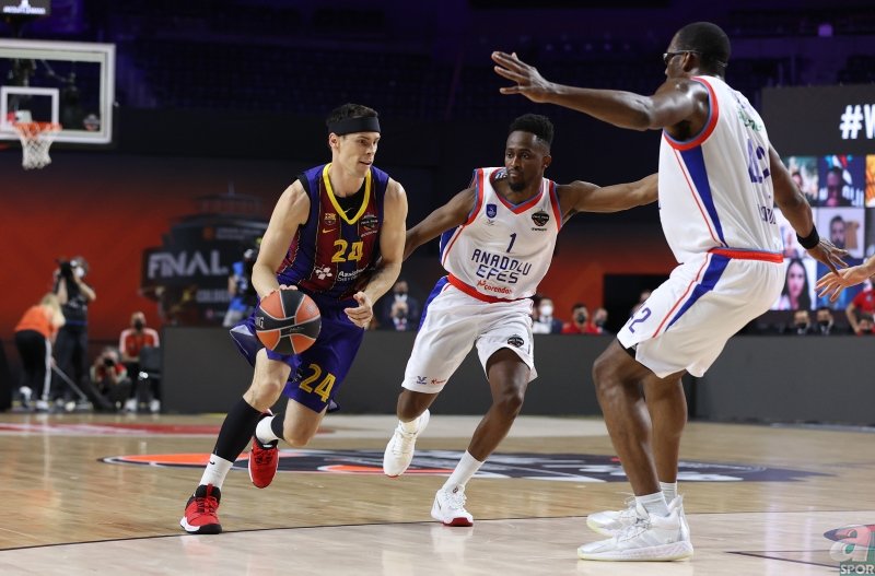 Barcelona-Anadolu Efes maçının ardından İspanyol basını çılgına döndü!