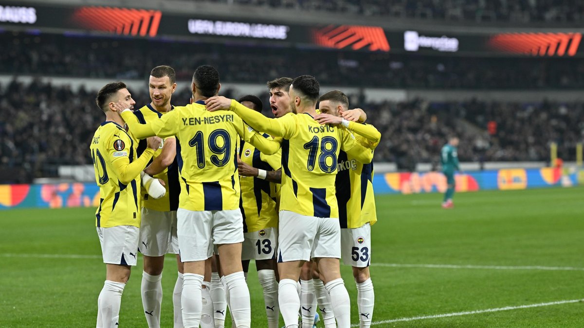 Fenerbahçe'nin UEFA Avrupa Ligi son 16 turundaki rakibi belli oldu! Fenerbahçe'nin UEFA Avrupa Ligi son 16 turundaki rakibi belli oldu!