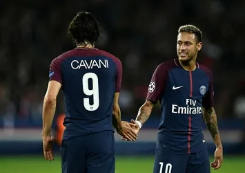 Cavani, Burak Yılmaz'ın da olduğu listeye girdi