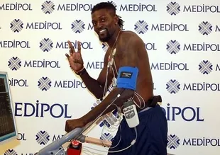 Adebayor ilk antrenmanına çıktı