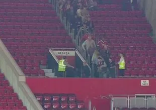 Old Trafford'da terör alarmı