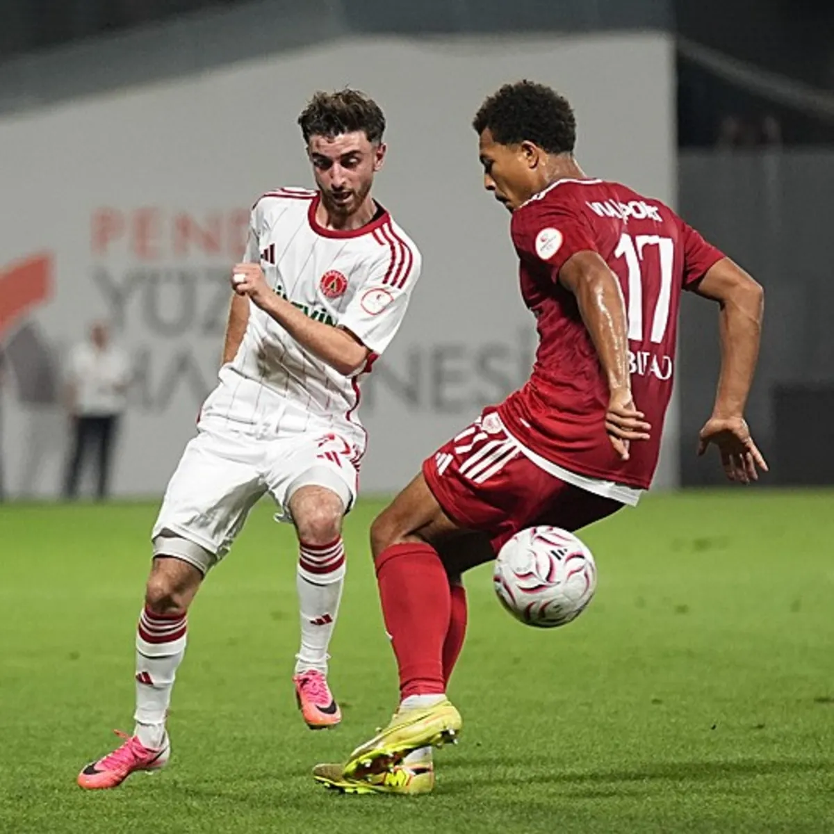 Pendikspor evinde Ümraniyespor'u tek golle geçti