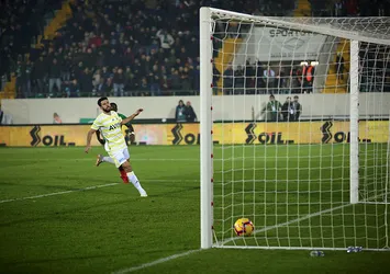 F.Bahçe'de son fay hattı da kırıldı!