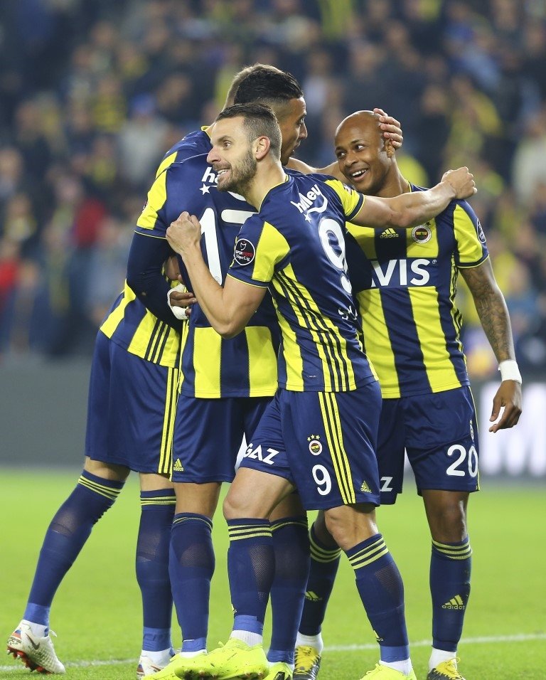 Fenerbahçe Göztepe maçından kareler