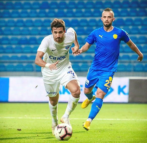 Al Rayyan, Trezeguet için İstanbul’da!