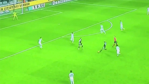 Talisca sosyal medyayı salladı