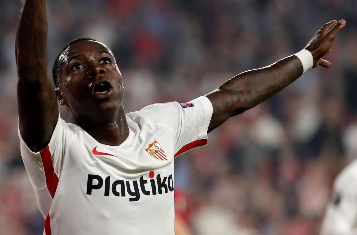 Sevilla Akhisarpsor maçından kareler