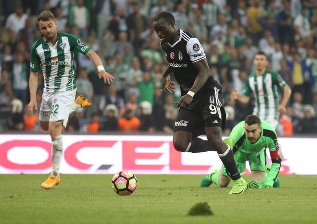 Aboubakar Beşiktaş’ta kalacak mı?
