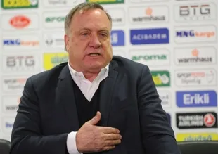 Advocaat: Beşiktaş'ın çok fazla dostu var