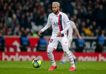 Neymar ısrarı