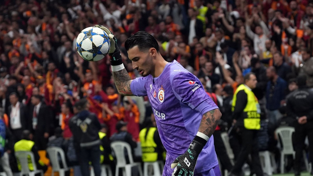 UEFA Şampiyonlar Ligi hesabından Uğurcan Çakır ve Ismail Jakobs paylaşımı! UEFA Şampiyonlar Ligi hesabından Uğurcan Çakır ve Ismail Jakobs paylaşımı!