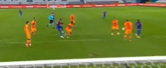 Trabzonspor Galatasaray maçında penaltı bekledi! İşte o pozisyon - 2
