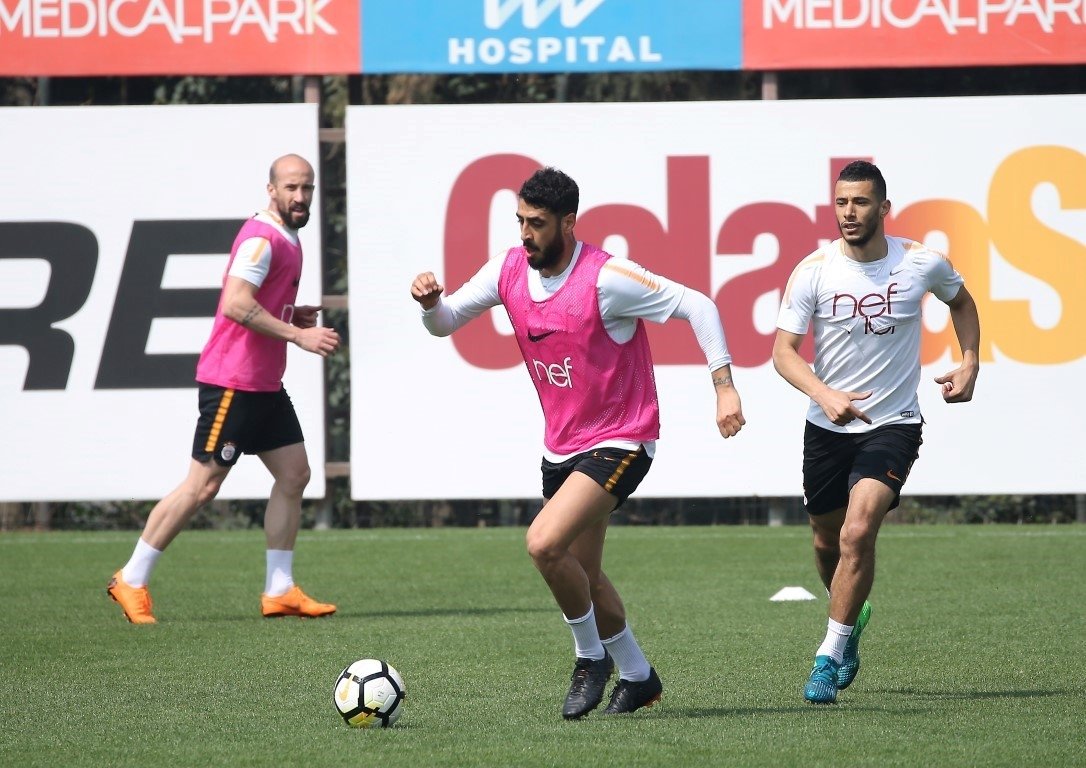 Galatasaray-Başakşehir maçı ligin kaderini etkileyecek!