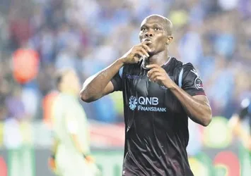 Antony Nwakaeme, görüşme odasına