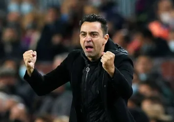Xavi ilk maçında galip!