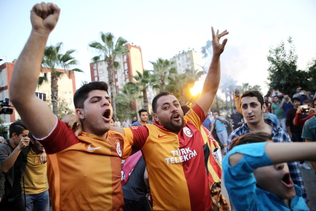 Galatasaray, Adana’da coşkuyla karşılandı