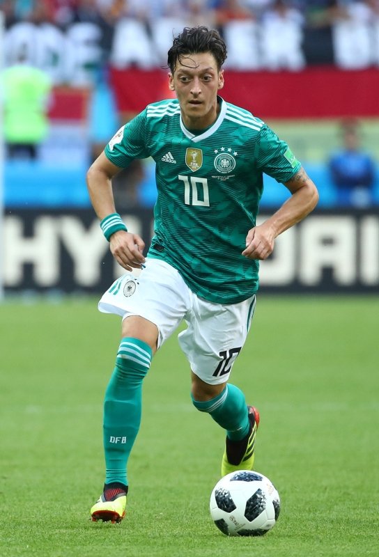 Mesut Özil’den olay paylaşım!