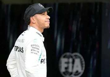 Japonya'da pole pozisyonu Hamilton'ın