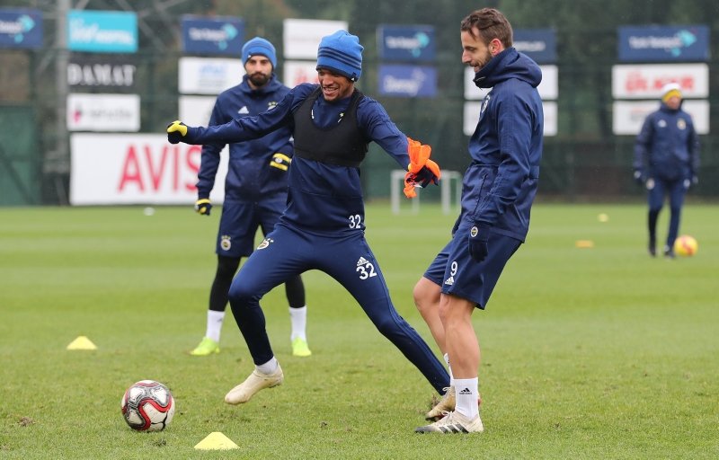 Fenerbahçe’de Ersun Yanal ateşi yaktı!