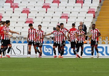 Sivasspor evinde farklı galip!