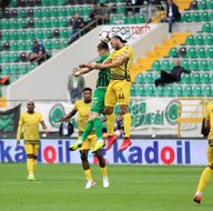 Akhisar - Yeni Malatya maçından kareler