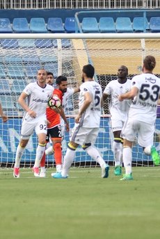 Fenerbahçe, Adanaspor deplasmanında kazandı