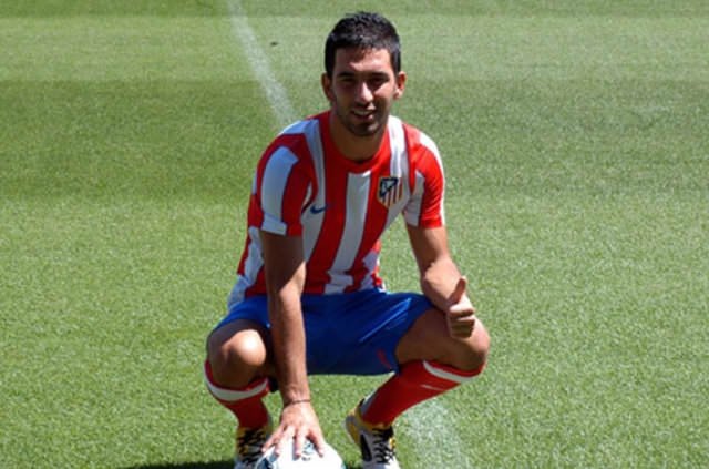 Yıldız isim rekor bedele satıldı!