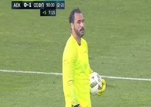 Almeida kaleye geçti, AEK finale kaldı