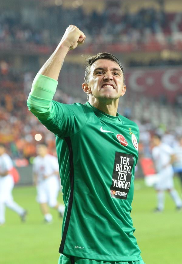 Fernando Muslera ile bir ömür boyu!  .