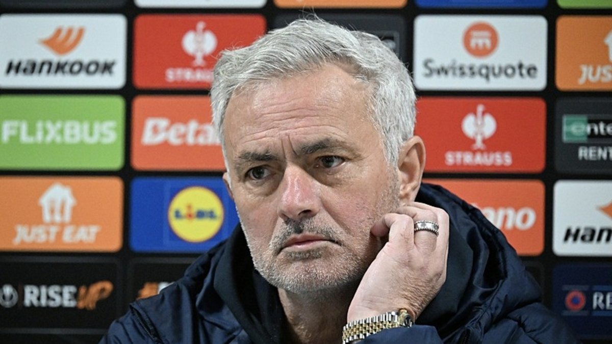 Mourinho'dan radikal karar! İşte Fenerbahçe'nin Sipay Bodrum FK maçı 11'i Mourinho'dan radikal karar! İşte Fenerbahçe'nin Sipay Bodrum FK maçı 11'i