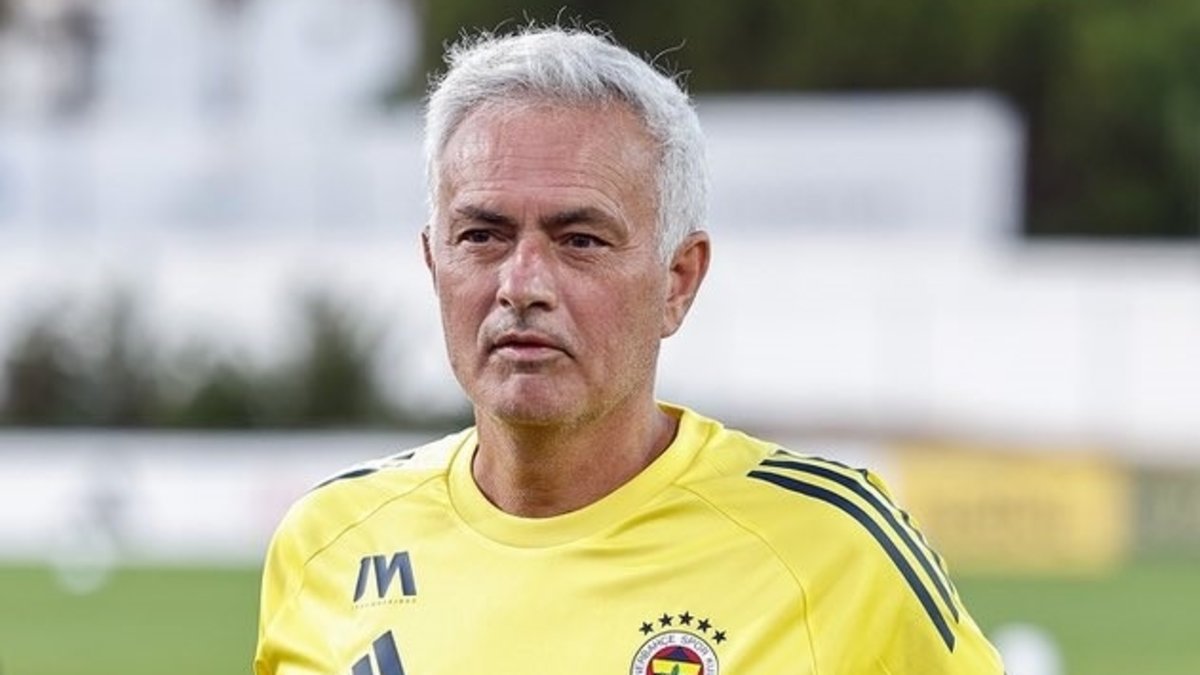 FENERBAHÇE HABERİ: Ve transferde işlem tamam! 72 saat içinde İstanbul'a geliyor FENERBAHÇE HABERİ: Ve transferde işlem tamam! 72 saat içinde İstanbul'a geliyor