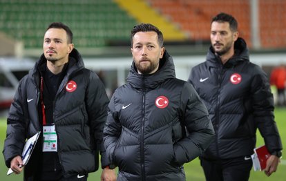 U21 Milli Takım Teknik Direktörü Levent Sürme’den çok özel açıklamalar! Türkiye’deki sol bek sorunu...
