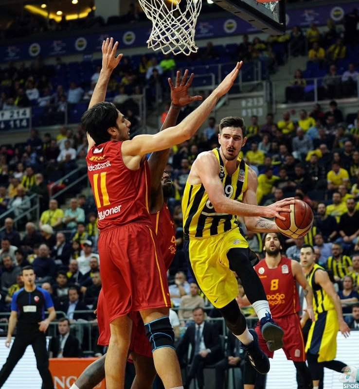 Fenerbahçe Beko - Galatasaray Doğa Sigorta maçından kareler
