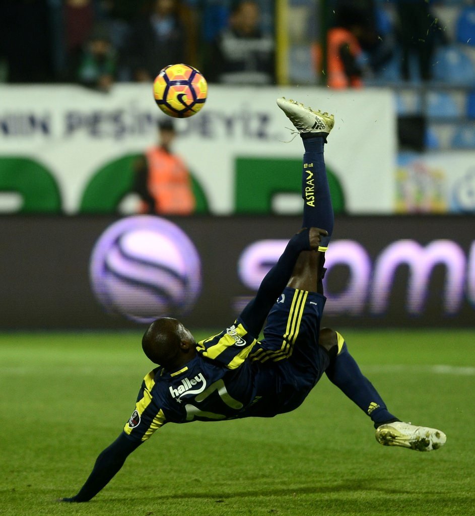 Moussa Sow sosyal medyayı salladı
