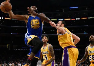 Lakers, Warriors'a fark attı