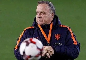 Advocaat dönüyor!