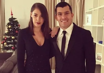 Medel'in eşinden olay paylaşım!