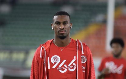 Antalyaspor forması giyen Haji Wright için flaş iddia!