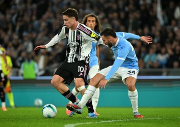 Lazio evinde Juventus'u devirdi!
