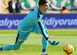 Galatasaray Altay Bayındır'ı bitirdi
