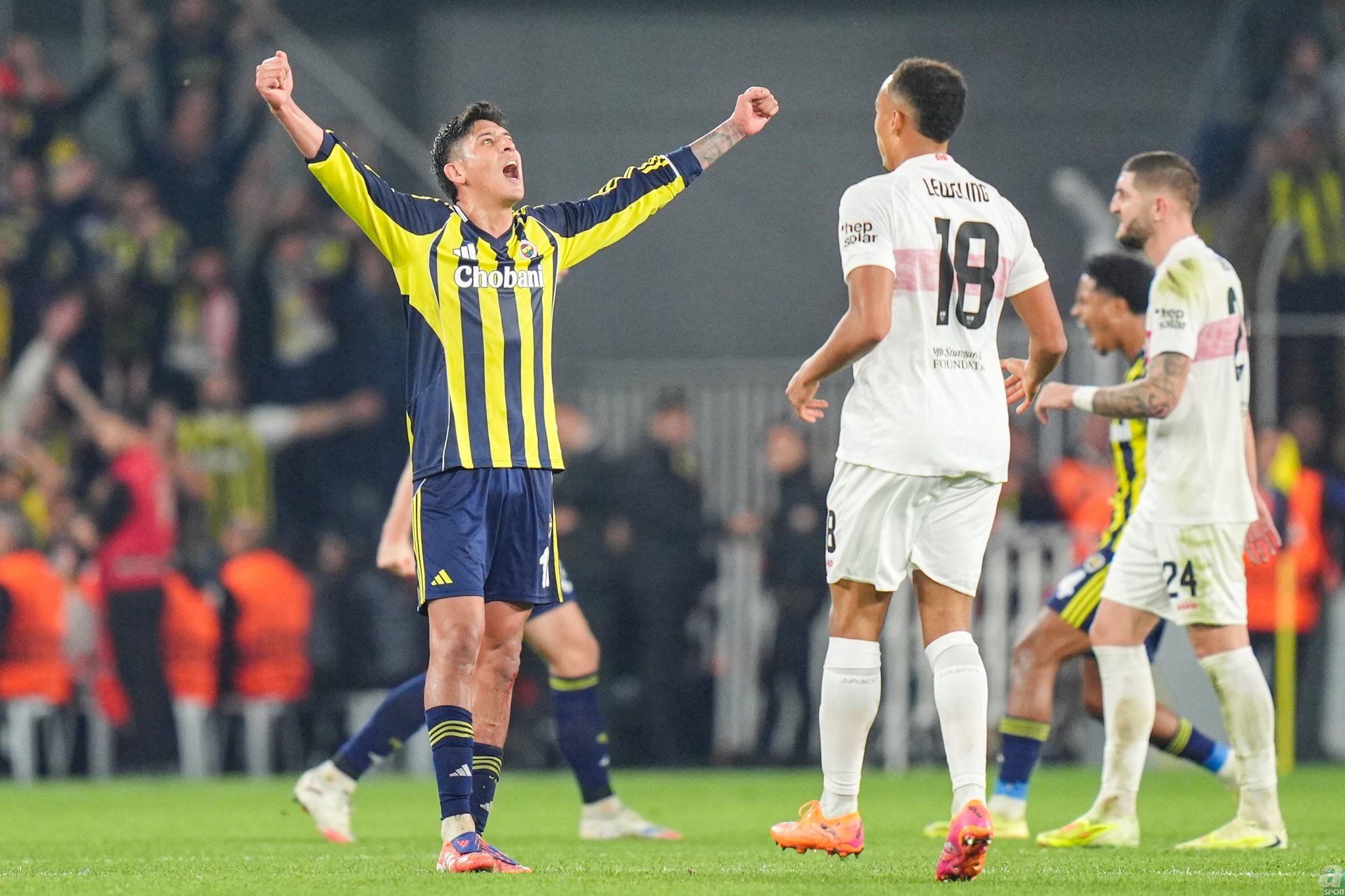 FENERBAHÇE HABERİ: İşte Edson Alvarez transferinin perde arkası! Devin Özek...