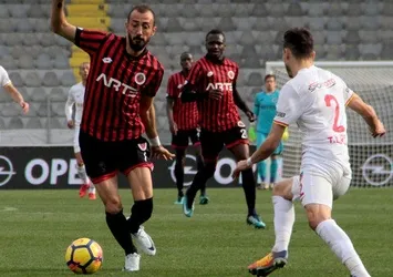 Soyunma odasında kavga